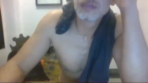Snapshot of benedett22 chatting on 05-07-26, 08:47 benedett22 online show from 05-07-26, 08:47