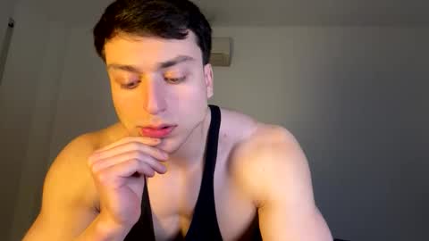 Snapshot of benicio03 chatting on 06-04-26, 02:17 benicio03 online show from 06-04-26, 02:17