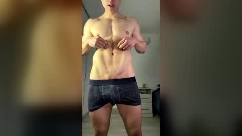 Snapshot of benicio03 chatting on 06-19-26, 02:38 benicio03 online show from 06-19-26, 02:38