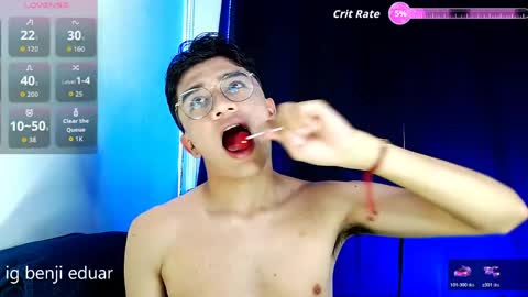 Snapshot of benji_hoter chatting on 05-17-26, 07:43 Benji Hoter online show from 05-17-26, 07:43
