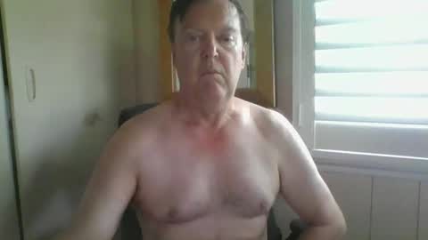 Snapshot of benjoid chatting on 11-21-25, 04:55 benjoid online show from 11-21-25, 04:55