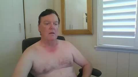 Snapshot of benjoid chatting on 11-27-25, 01:18 benjoid online show from 11-27-25, 01:18