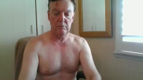 Snapshot of benjoid chatting on 03-03-26, 01:01 benjoid online show from 03-03-26, 01:01