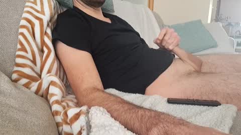 Snapshot of benoitgmx12 chatting on 02-15-25, 12:33 benoitgmx12 online show from 02-15-25, 12:33