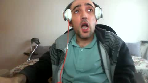 bentish online show from 12-30-24, 09:16