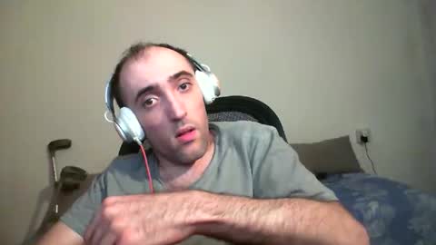 bentish online show from 10-16-25, 04:08