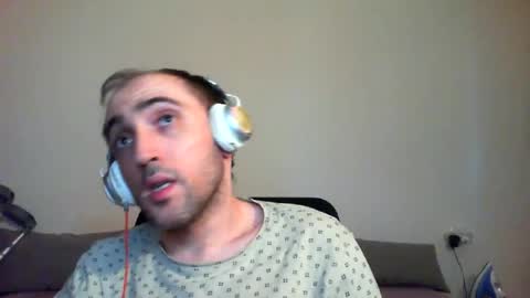 bentish online show from 06-17-26, 02:07