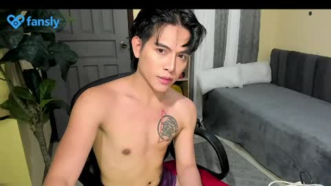 Snapshot of bentlyfuck chatting on 05-01-26, 11:42 bentlyfuck online show from 05-01-26, 11:42
