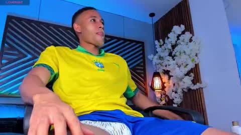 bento_fox online show from 11-22-25, 04:00