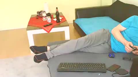 Benutzmich0800 online show from 12-25-24, 01:09