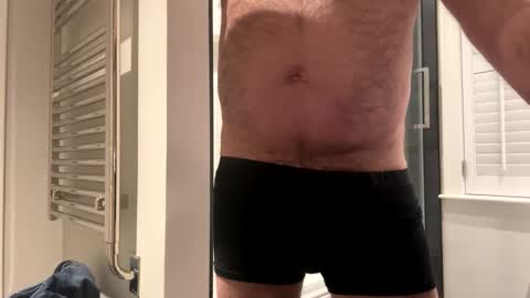 benz10001 online show from 12-21-25, 03:57