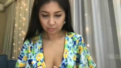 Snapshot of berca04 chatting on 03-05-25, 03:29 Karolina online show from 03-05-25, 03:29