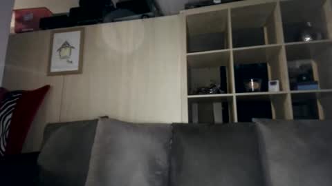 Snapshot of berg_boy chatting on 12-16-25, 06:57 Martin online show from 12-16-25, 06:57