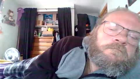 bergeeric1970 online show from 04-29-26, 03:05
