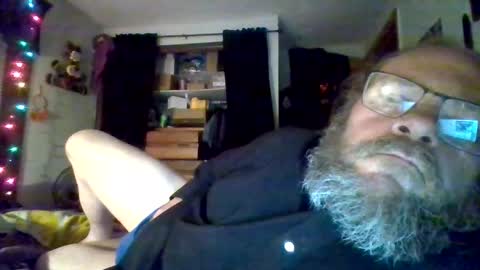 bergeeric1970 online show from 05-08-26, 04:07