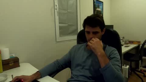 Snapshot of berltex chatting on 11-14-25, 10:51 Berltex online show from 11-14-25, 10:51