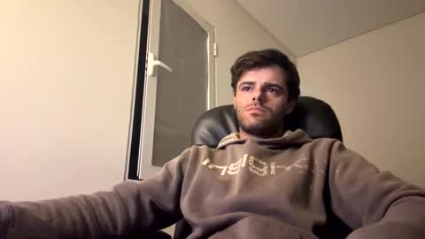 Snapshot of berltex chatting on 12-02-25, 05:24 Berltex online show from 12-02-25, 05:24