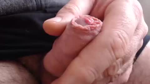 Snapshot of berny1976 chatting on 02-14-25, 07:38 eagle1976 online show from 02-14-25, 07:38