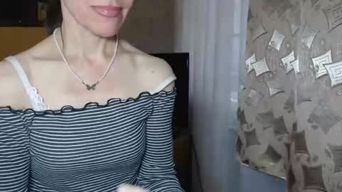 berry2024 online show from 12-05-25, 06:44