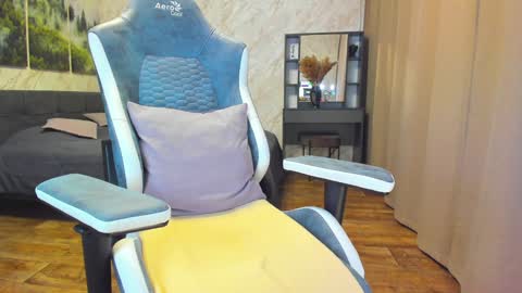 Im Lola online show from 02-08-25, 11:12