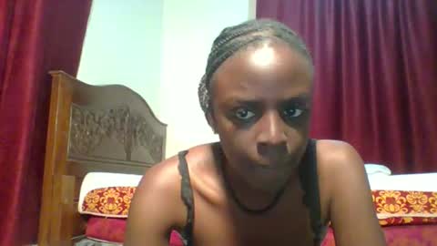 Snapshot of berryjuicey chatting on 10-21-25, 06:52 Juicey online show from 10-21-25, 06:52