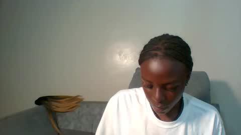 Snapshot of berryjuicey chatting on 10-26-25, 07:20 Juicey online show from 10-26-25, 07:20