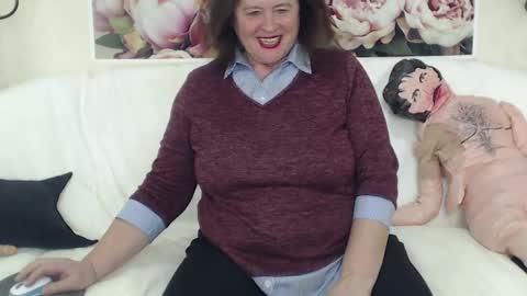 Snapshot of berryshickx chatting on 02-07-25, 01:53 BerryShickX online show from 02-07-25, 01:53