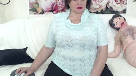 Snapshot of berryshickx chatting on 02-13-25, 08:59 BerryShickX online show from 02-13-25, 08:59