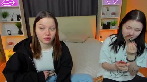 Danny and Kira online show from 03-03-25, 09:11