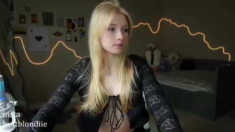 Chloe Next stream on Friday online show from 03-02-25, 05:47