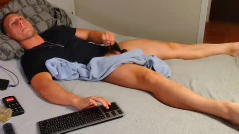 Snapshot of bestcockhere chatting on 02-21-25, 03:01 twitter zack1fisher online show from 02-21-25, 03:01