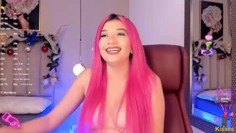 Snapshot of bestfamily chatting on 12-19-24, 03:07 Marilee online show from 12-19-24, 03:07