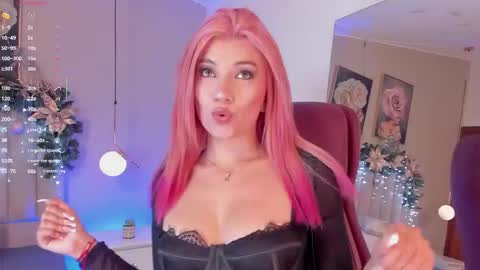 Snapshot of bestfamily chatting on 11-26-25, 02:45 Marilee online show from 11-26-25, 02:45