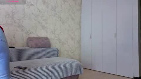 Snapshot of bestgirls2021 chatting on 07-12-26, 03:08 Hellen and Natali online show from 07-12-26, 03:08