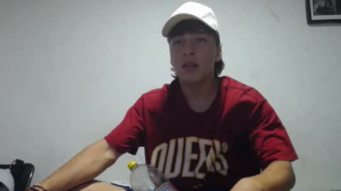 Snapshot of bestonmonda chatting on 12-14-25, 07:58 bestonmonda online show from 12-14-25, 07:58