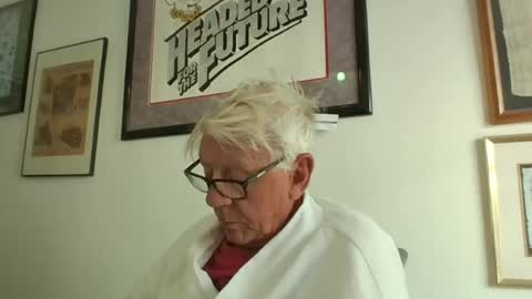 Snapshot of bestshot1951 chatting on 07-02-26, 11:49 bestshot1951 online show from 07-02-26, 11:49