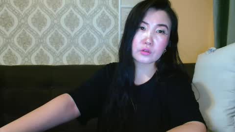 Snapshot of bet_lu chatting on 12-11-24, 12:33 Bet Lu online show from 12-11-24, 12:33