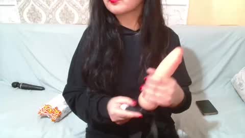 Snapshot of bet_lu chatting on 02-27-25, 09:11 Bet Lu online show from 02-27-25, 09:11