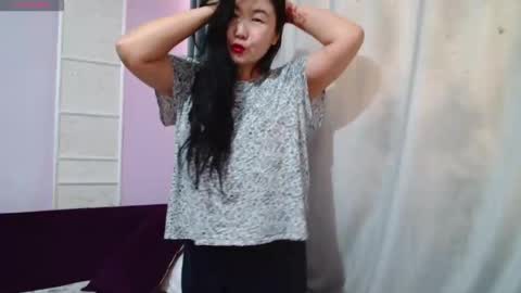 Snapshot of bet_lu chatting on 11-30-25, 05:11 Bet Lu online show from 11-30-25, 05:11