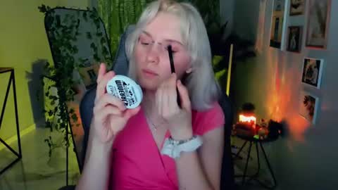Snapshot of bethanycloud chatting on 06-19-26, 05:56 Bethany online show from 06-19-26, 05:56