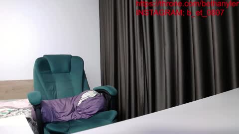 bethanylenz2 online show from 03-31-26, 11:21