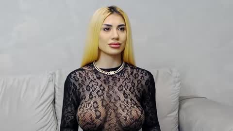 Snapshot of bethierusse chatting on 01-22-25, 11:10 bethierusse online show from 01-22-25, 11:10