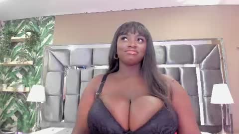 Snapshot of betsybennet chatting on 07-15-26, 04:40 BETSY online show from 07-15-26, 04:40