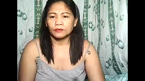 Snapshot of betty_83 chatting on 01-10-25, 01:32 betty_83 online show from 01-10-25, 01:32
