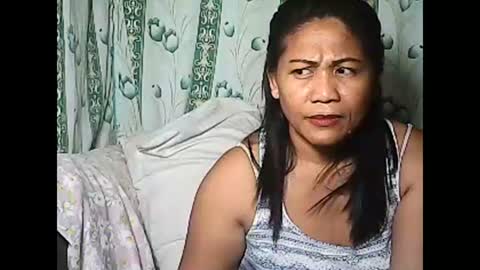 Snapshot of betty_83 chatting on 03-12-25, 12:26 betty_83 online show from 03-12-25, 12:26