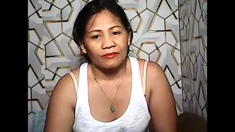 betty_83 online show from 04-15-26, 12:23