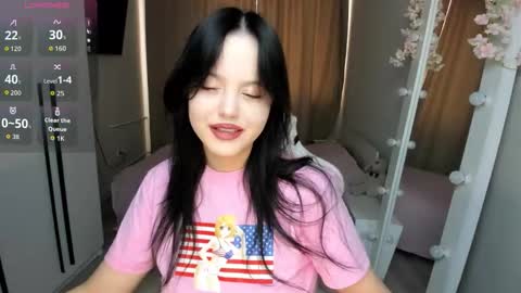 Snapshot of betty__davvis chatting on 09-21-25, 12:18 Betty online show from 09-21-25, 12:18