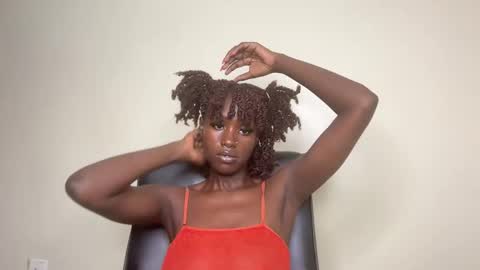 Snapshot of betty_fire_ chatting on 01-05-25, 01:47 Adah online show from 01-05-25, 01:47