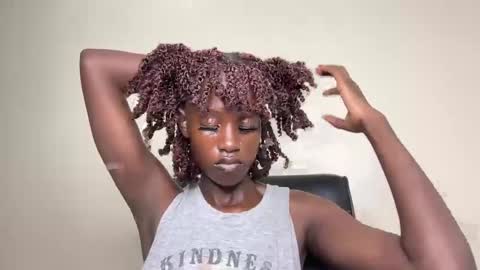 Snapshot of betty_fire_ chatting on 01-06-25, 07:09 Adah online show from 01-06-25, 07:09