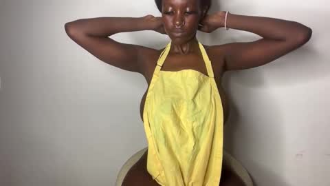 Snapshot of betty_fire_ chatting on 11-11-25, 07:14 Adah online show from 11-11-25, 07:14